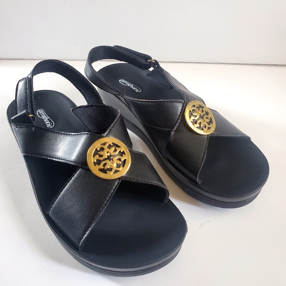 Aerothotic Stylish Black Sandals with Gold Accent Size 8.5